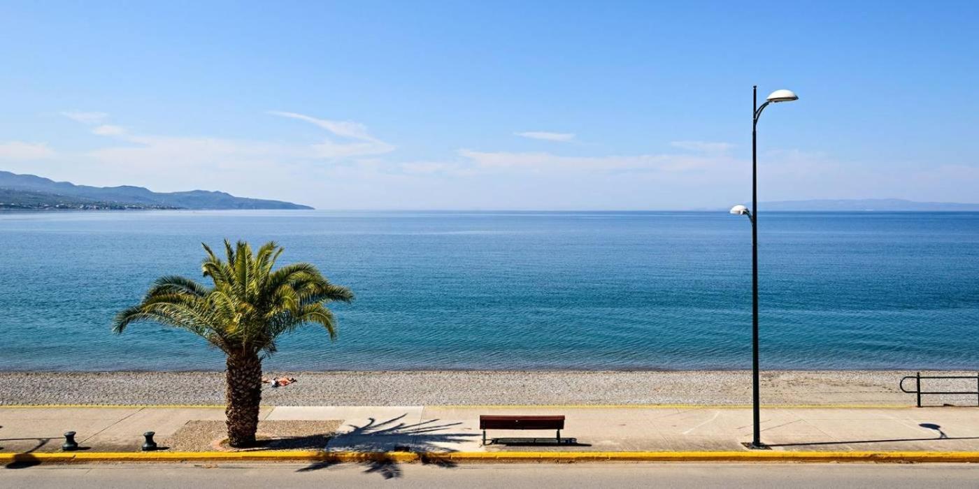 Jason City Escape - Cozy Urban Gem Kalamata Exterior foto