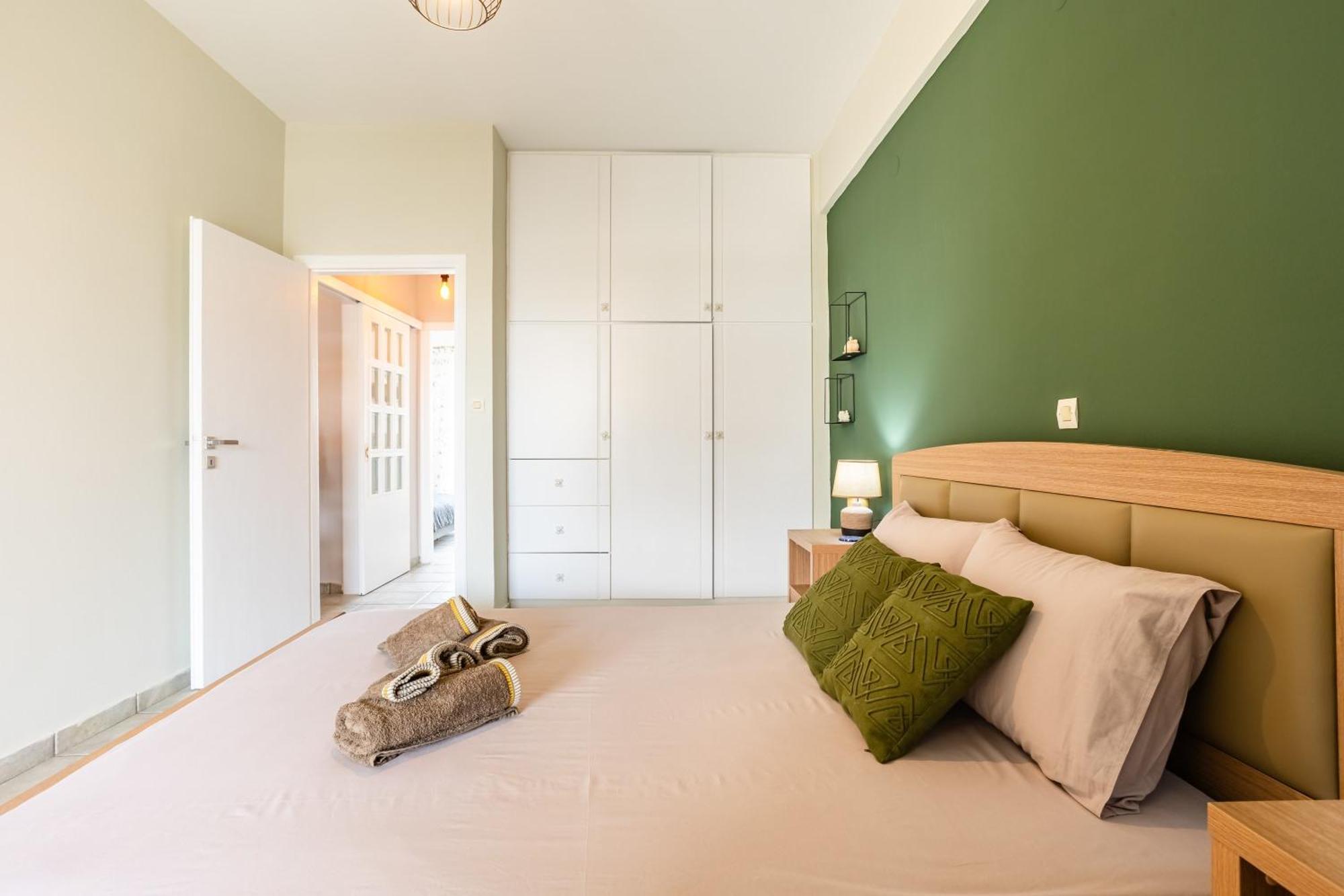 Jason City Escape - Cozy Urban Gem Kalamata Exterior foto